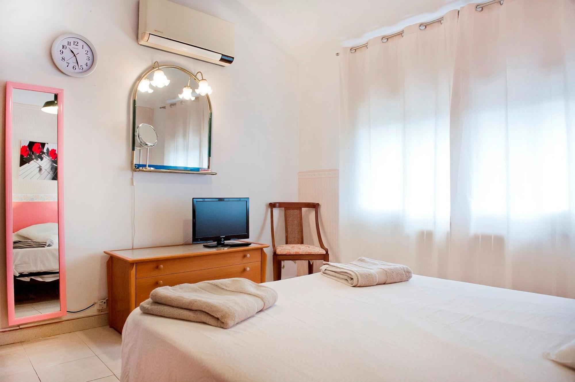 Verdaguer Home Castelldefels Kültér fotó