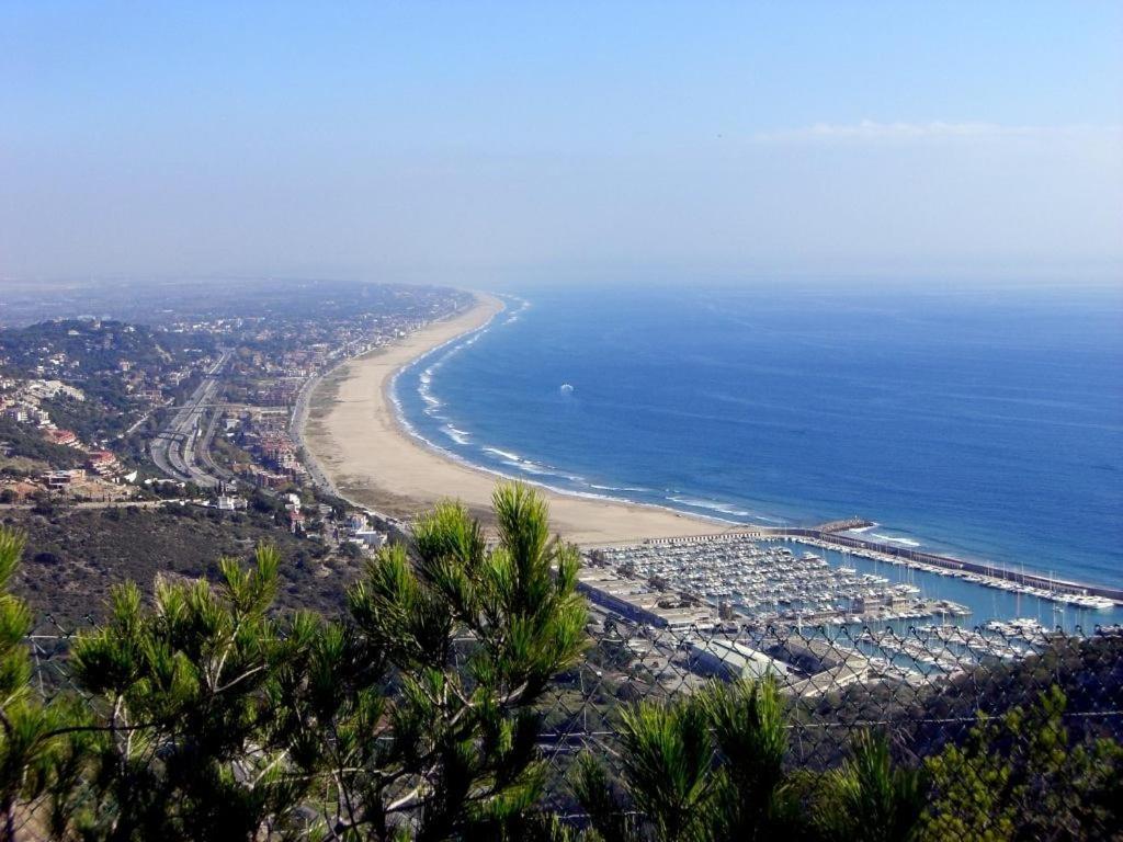 Verdaguer Home Castelldefels Kültér fotó